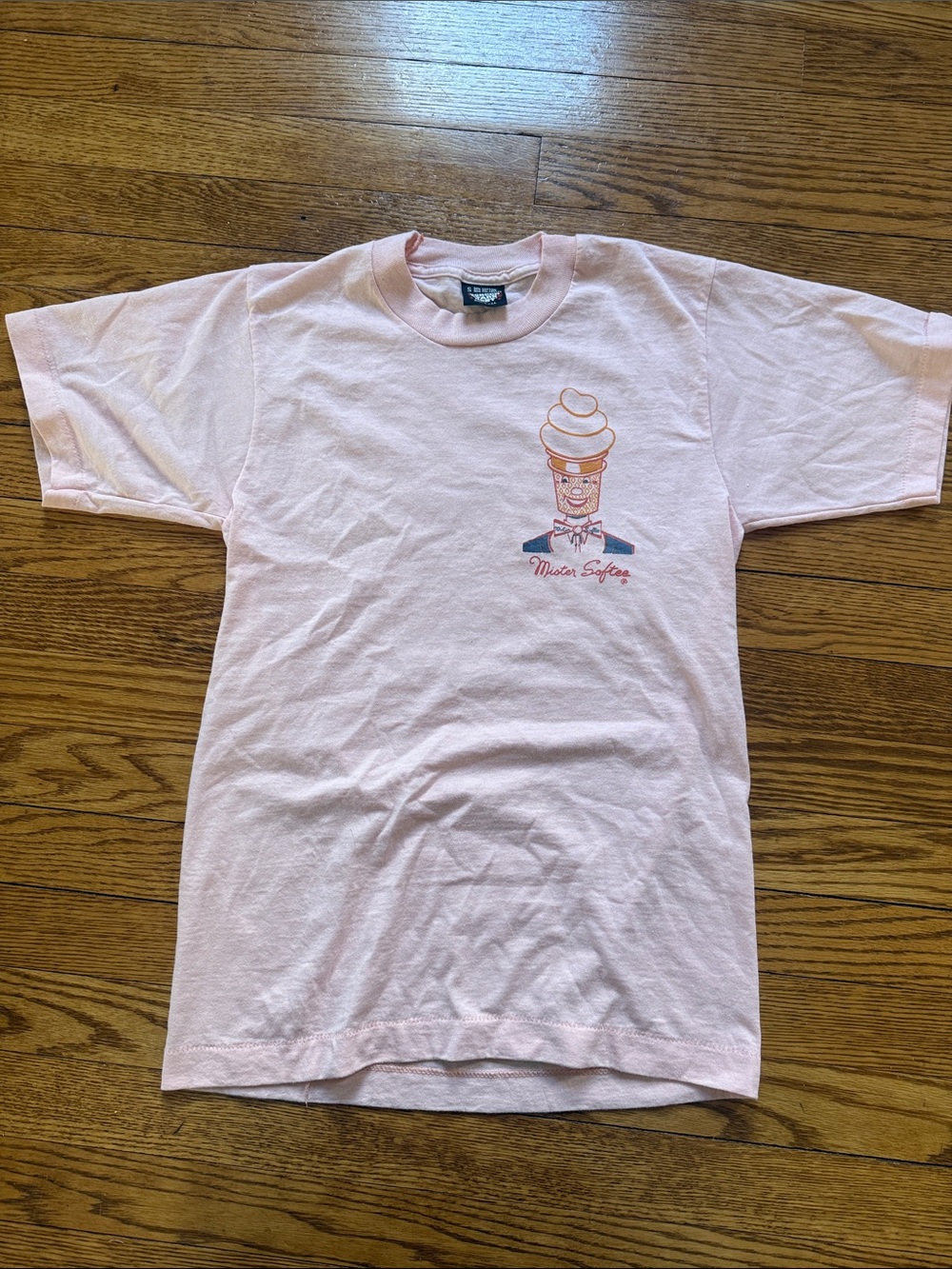 Vintage Mister Softee peach pink t shirt size small (50/50 cotton poly)